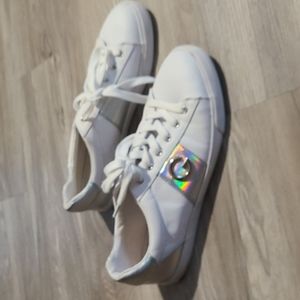 Size 11 white street sneaker